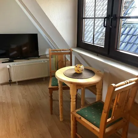 2 * Basthorst (Schleswig-Holstein)